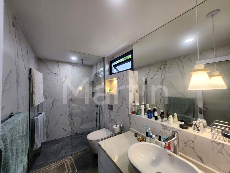 5 Bed Corner Terrace (Landed) for Rent in  East Coast Terrace - Image 11